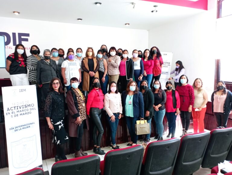 Directoras de IMM reciben capacitación para fomentar el empoderamiento de la mujer