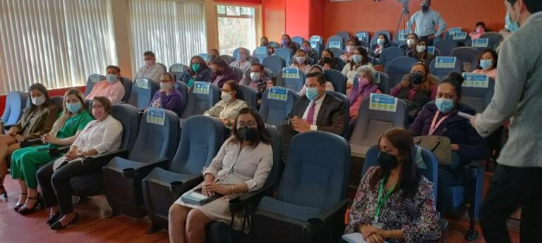 Cuenta SESA con programas de igualdad de género en salud