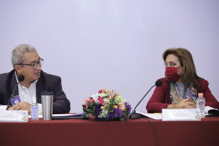 Presidió gobernadora asamblea de análisis para el diseño de los libros de texto gratuito