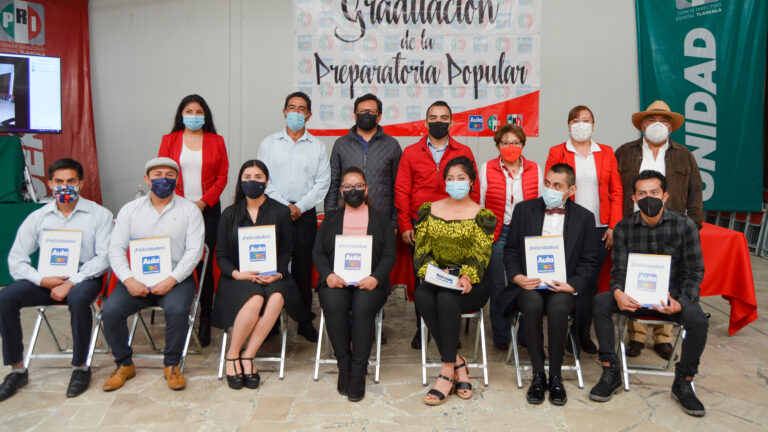 PRI Tlaxcala celebra 93 aniversario de la prepa CNOP en Tlaxcala