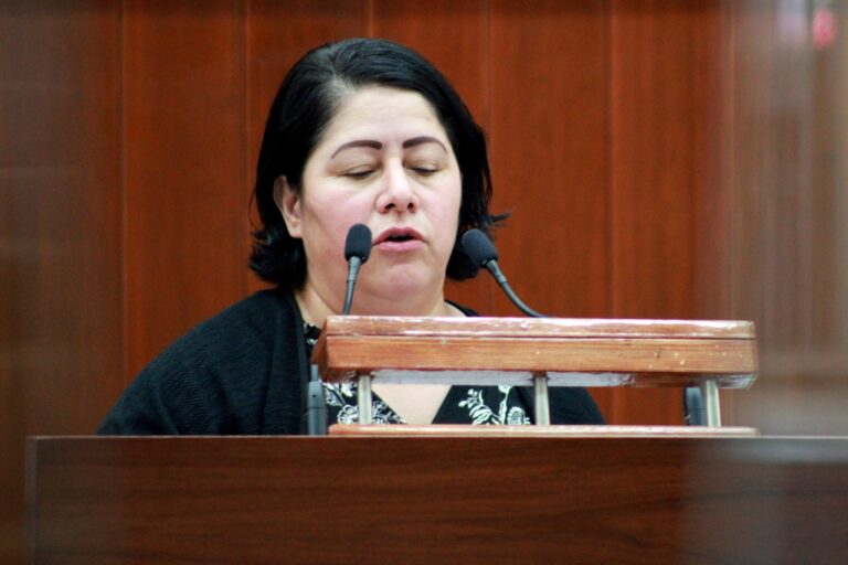 Presenta Blanca Águila iniciativa para reformar la Ley de Protección y Bienestar Animal para el Estado de Tlaxcala