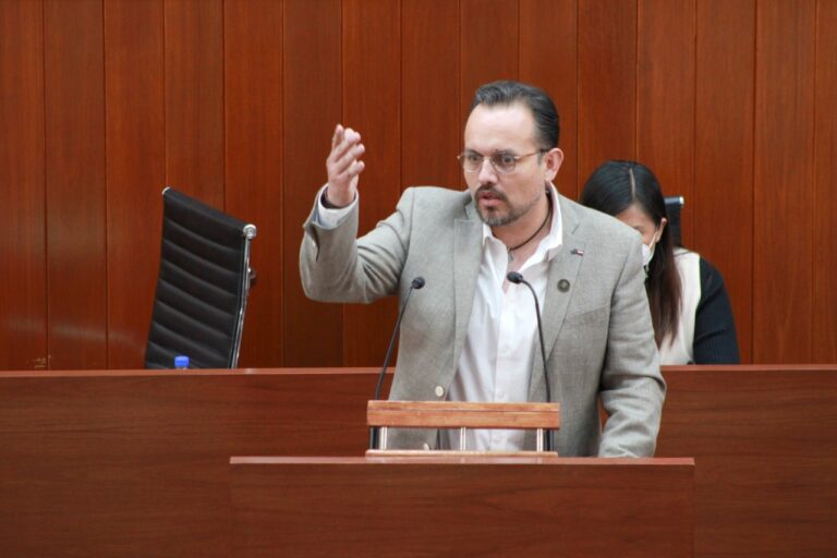 Política de Salud del Gobierno Federal es un Fracaso: Cambrón