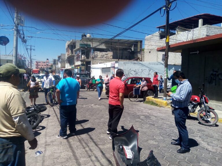 Motociclista se Impacta Contra dos Vehículos en Zacatelco