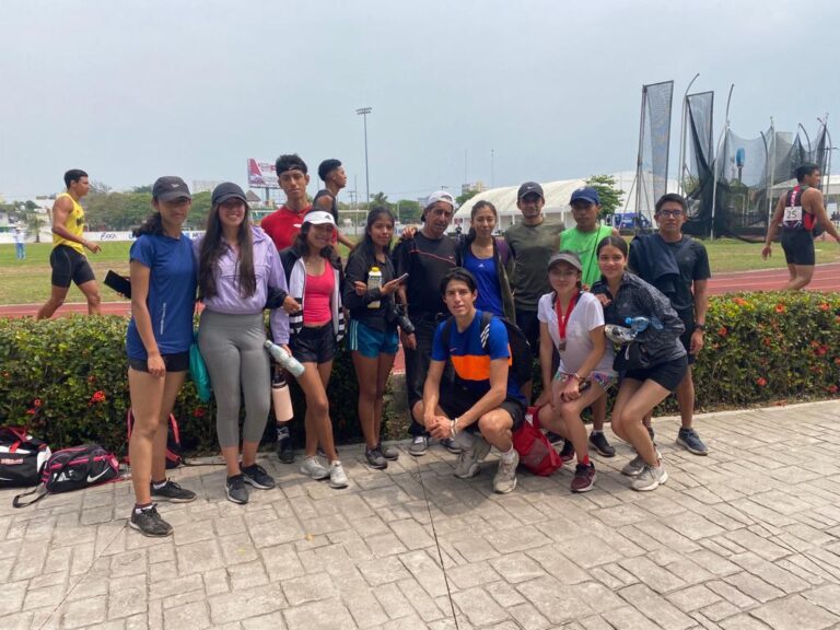 IDET apoyó a delegación tlaxcalteca de atletismo para competir en Veracruz