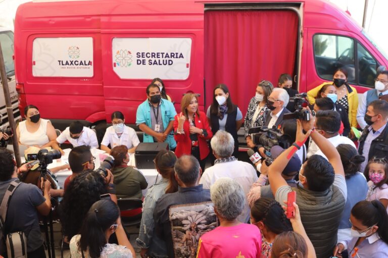 Gobernadora Lorena Cuéllar supervisa jornada de mastografías y salud en Chiautempan
