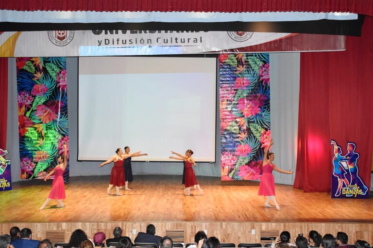 Efectúa UATx semana de la danza