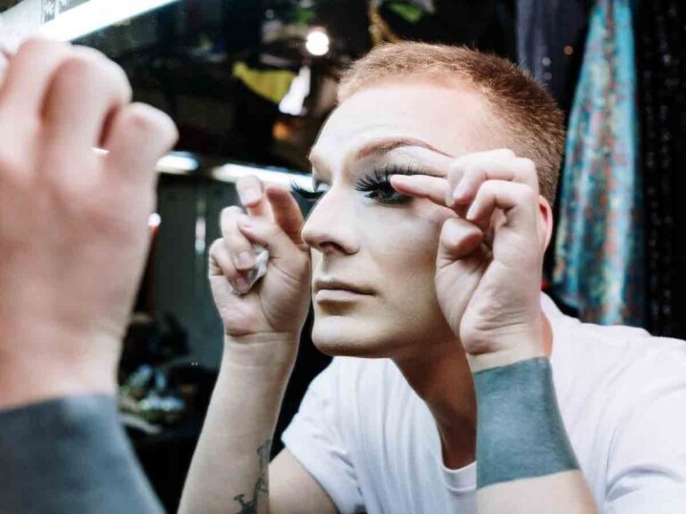 El pasaporte no binario llega a Estados Unidos