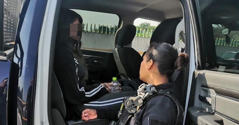 Policía de Morelos evita que una joven se arrojara de un puente