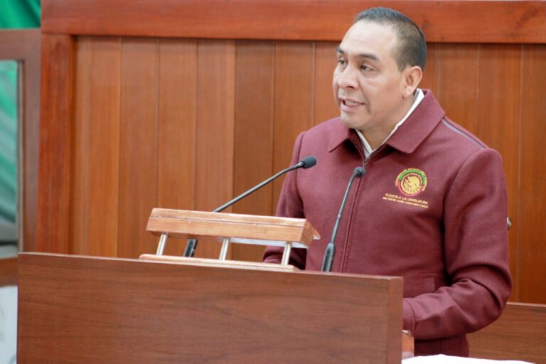 Miguel Ángel Caballero Yonca propone optimizar archivo histórico del Estado a nivel Federal