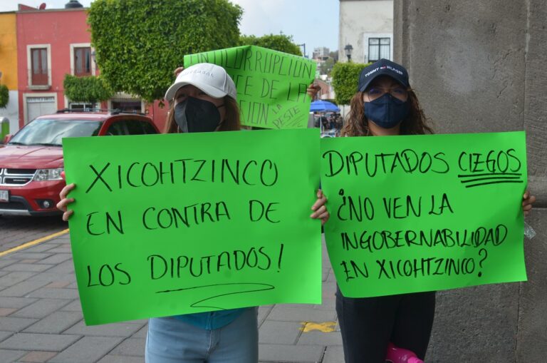 Congreso Tlaxcala: Protestan Ciudadanos Contra Corrupción Pública