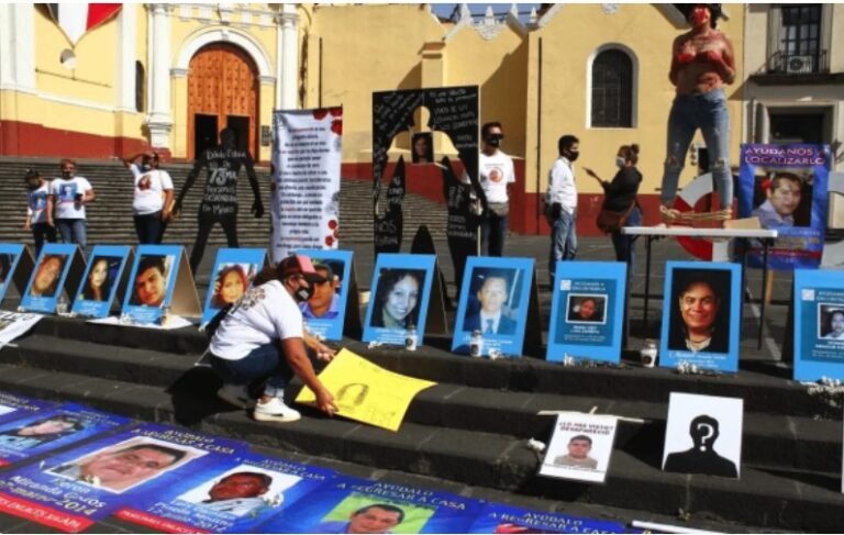 Desaparecen 80 mujeres en México mientras buscaban a Debanhi