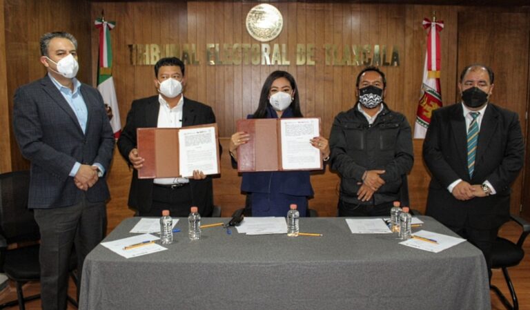 Firman convenio TET y Sesaet