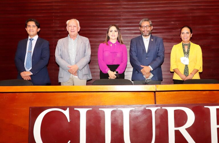 Inició UATx programa de titulación para servidores públicos del TSJE