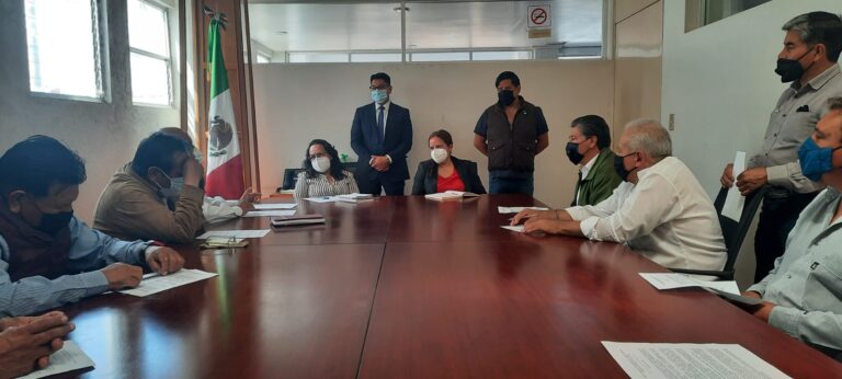 Atiende SMyT demandas de transportistas