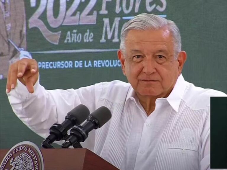 López Obrador mando al «carajo» críticas por contratar médicos cubanos