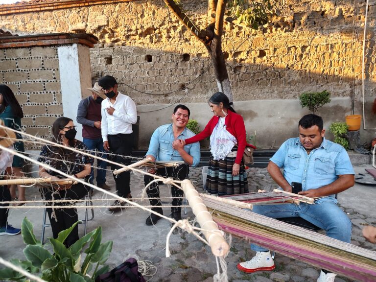 Reconocen aporte de los artesanos a la cultura del país