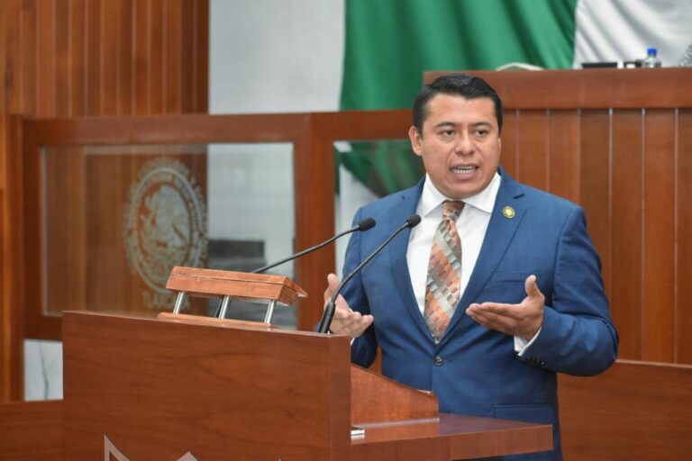 Rubén Terán presenta iniciativa de nueva Ley Orgánica del Poder Legislativo