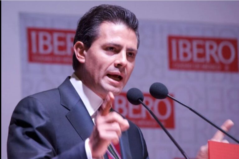 A 10 años de la visita de EPN a baños de la Ibero