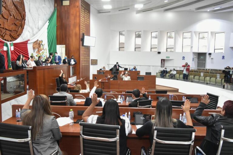 Avalan diputados terna enviada por la gobernadora para designar nuevo magistrado del TSJE