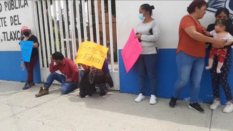 Protesta Padre de Joven que Murió en Separos de Apizaco