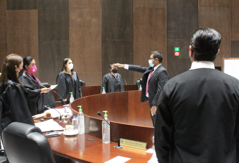 Ante el Pleno del TSJE rinde protesta Juez Municipal de Tzompantepec