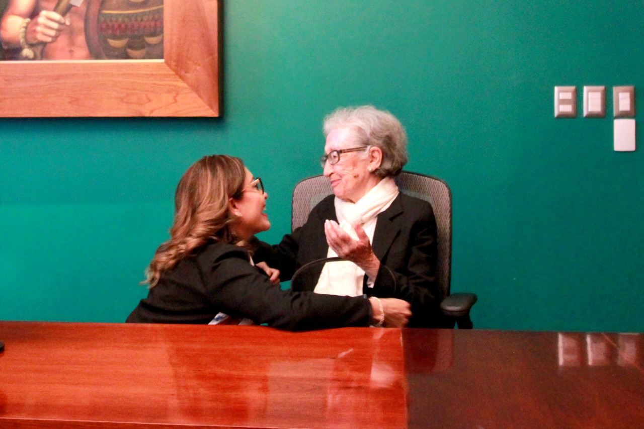 PRIMERA MUJER DIPUTADA 1