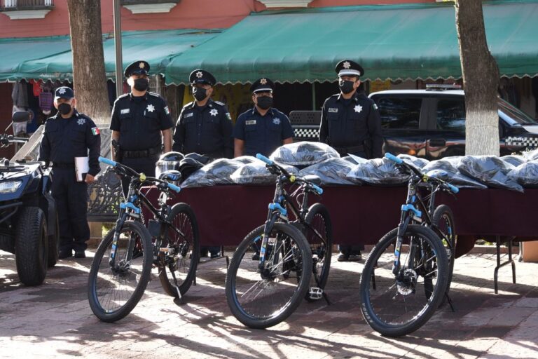Entrega Ayuntamiento de Tlaxcala equipamiento a Policía Municipal