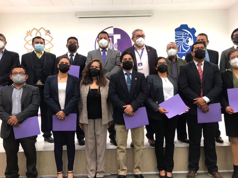 Entregan estímulos al desempeño docente del ITST