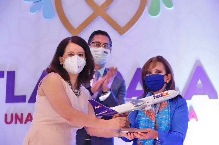 Impulsa Gobernadora la competitividad de Mipymes en Foro de Proveeduría y Crédito 2022