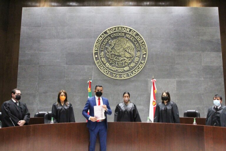 En sesión de Pleno del TSJE, rinde protesta Juez Municipal de El Carmen Tequexquitla