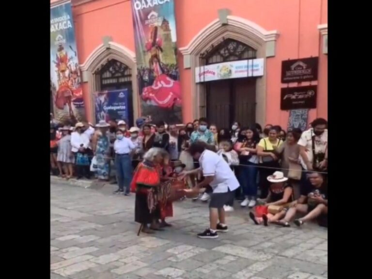 Arman ‘cooperacha’ para apoyar a dos abuelitas artesanas en Oaxaca