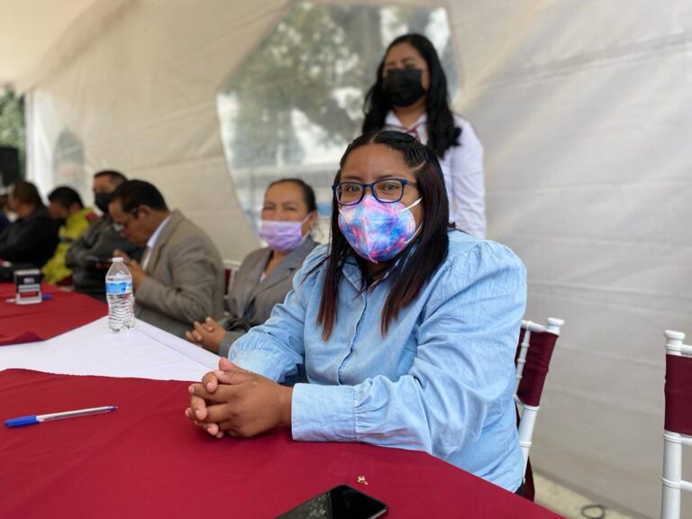 Firma Diputada Brenda Villantes convenio para fortalecer economías locales municipales