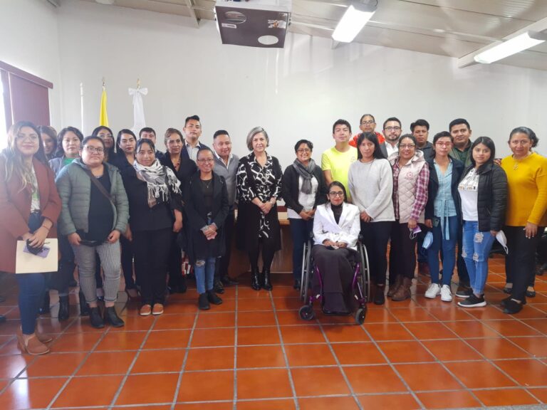 Capacita Movimiento de PCD a CEDH para la atención de personas con discapacidad