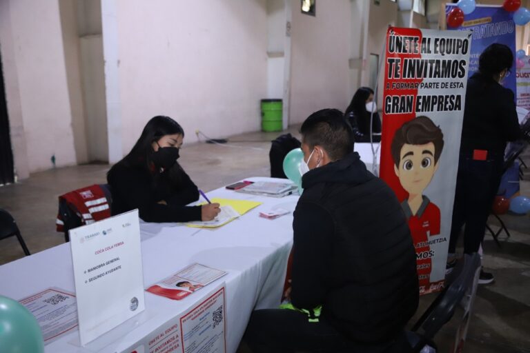 Realizaron 4ta Feria Nacional del Empleo en Apizaco