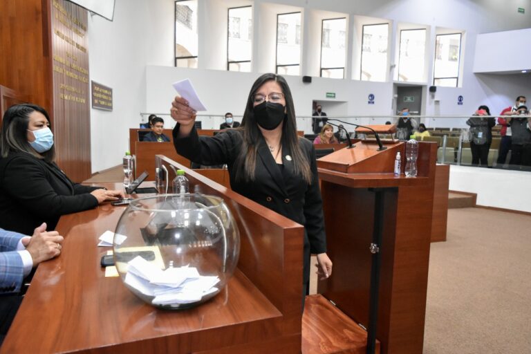 Eligen a Leticia Martínez Cerón Como Presidenta de la Mesa Directiva del Congreso 