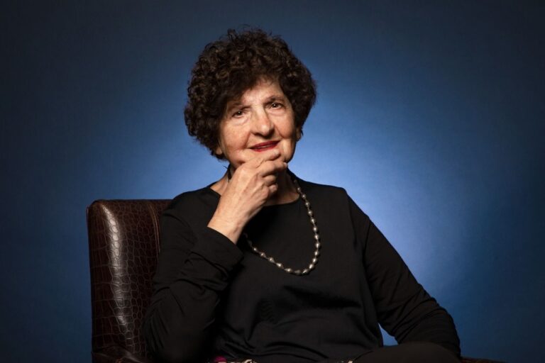 Margo Glantz obtiene el Premio Internacional Carlos Fuentes a la Creación Literaria 