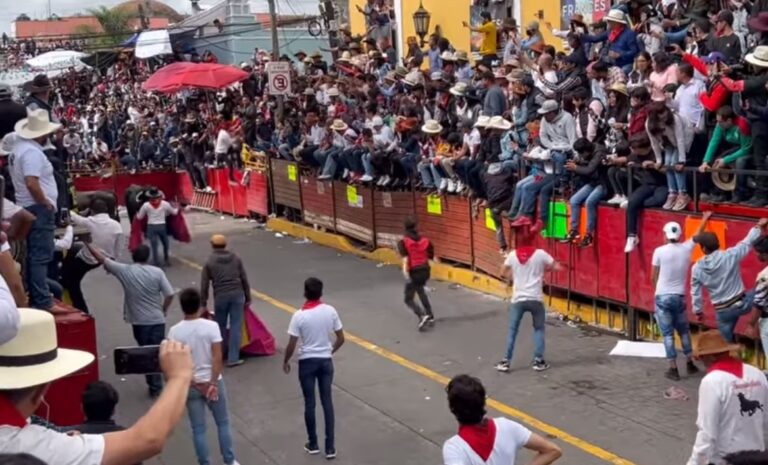Nueve Personas Resultaron Heridas Durante la Huamantlada 2022