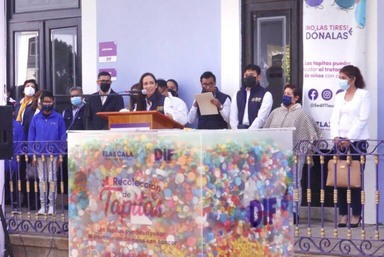 Entrega Sedif tapitas plásticas a Fundación Amanc a favor de niños con cáncer