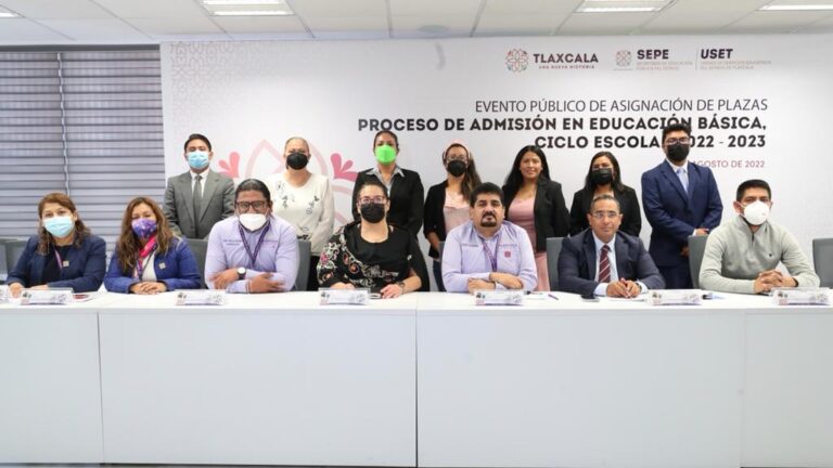 SEPE-USET asigna plazas del proceso de admisión en evento público