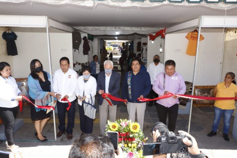 Inauguró CAT Expo Venta Artesanal y de Microproductores en Chiautempan