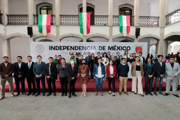 Conmemoran Diputadas y Diputados CCXII Aniversario del Inicio de la Independencia