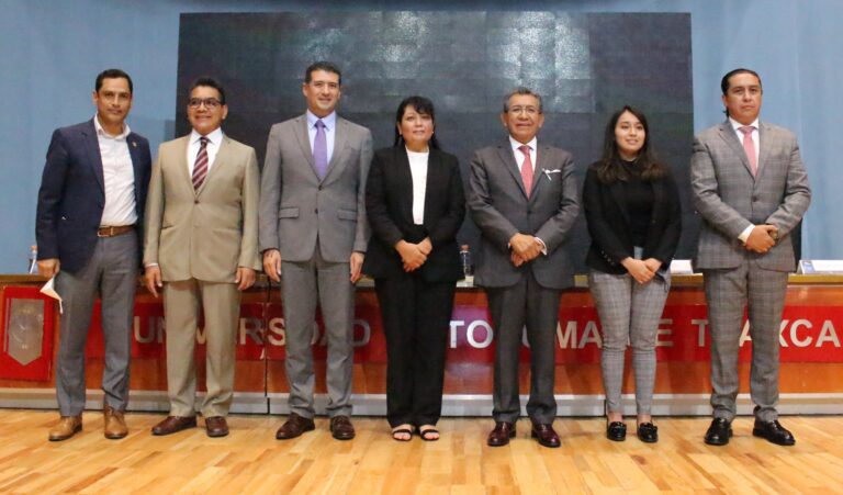 En las Semanas Universitarias por la Transparencia, IAIP e INAI dialogan con estudiantes