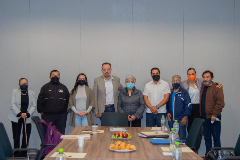 Se Reúne Juan Manuel Cambrón con Expertos y Familias Víctimas de Feminicidio