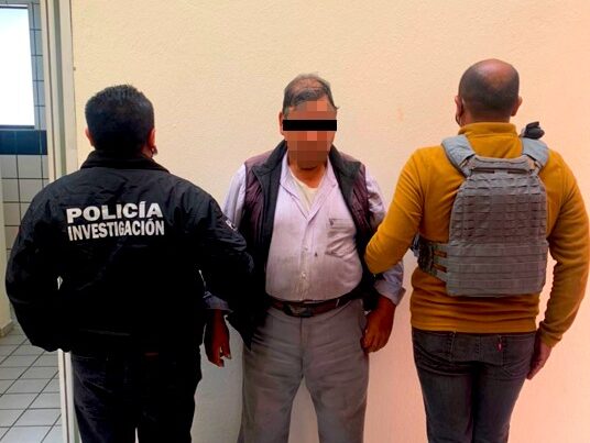 Colabora PGJE con Fiscalía de Puebla para aprehender a un masculino por homicidio calificado