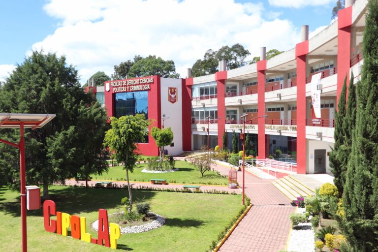 Hablarán en UATx sobre la situación actual de la Ciencia Política y la Administración Pública