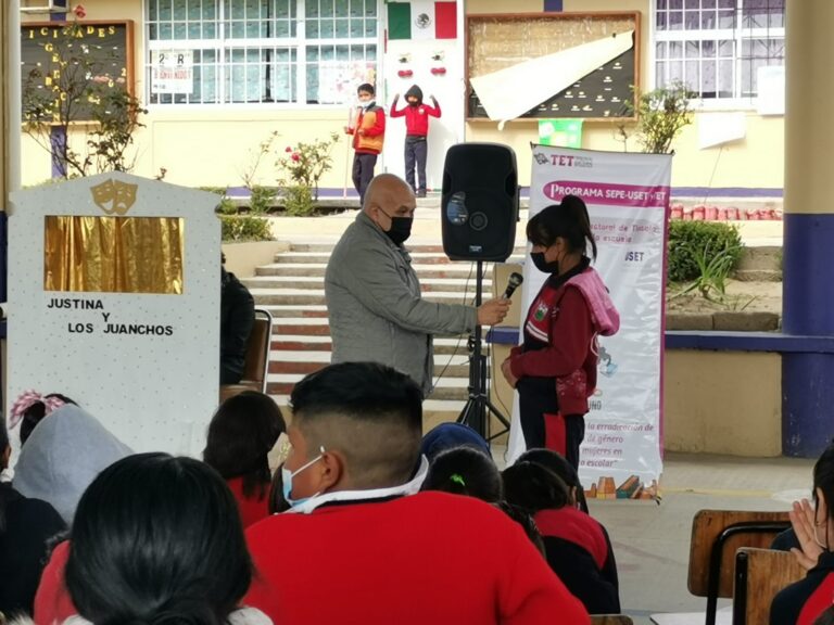 Llega a Zitlaltepec “El Tribunal Electoral va a la Escuela” con títeres