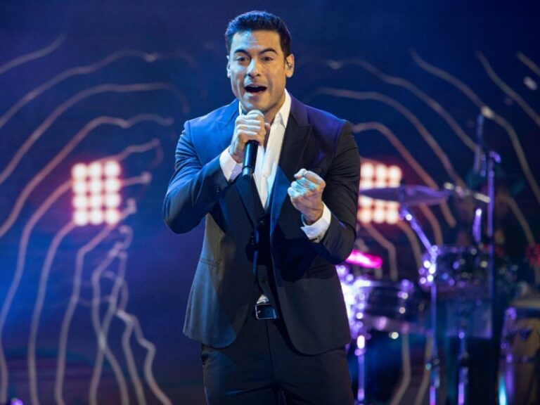 Carlos Rivera dice que ya espera convertirse en padre