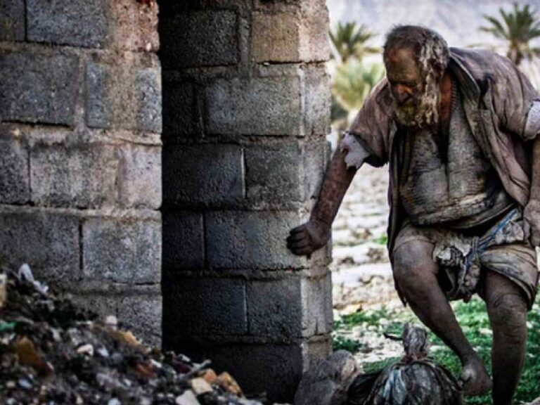 El hombre más sucio del mundo muere a los 94 años; no se bañó en 60 años