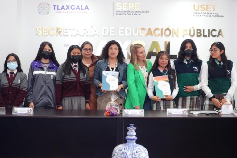 Estudiantes Participaron en Foro «Unidos Frente al Cambio Climático» Organizado por la SEPE-USET