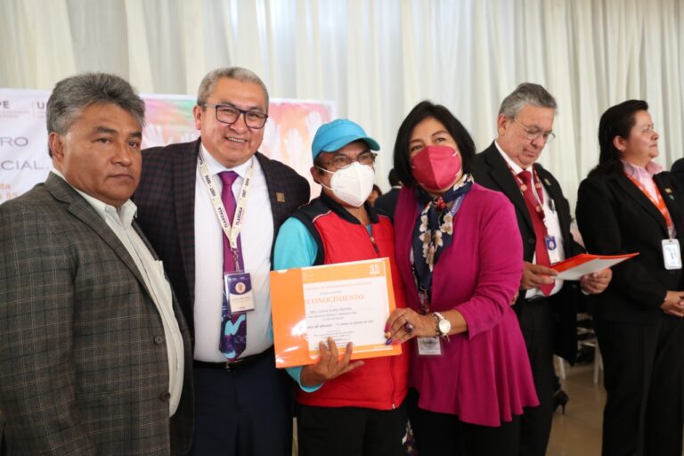 Celebra SEPE «Día del Maestro de Educación Especial»